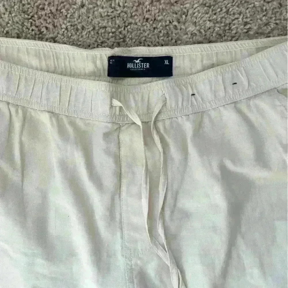 Linen Blend Floral Embroidered Shorts, Hollister - Picture 4 of 4